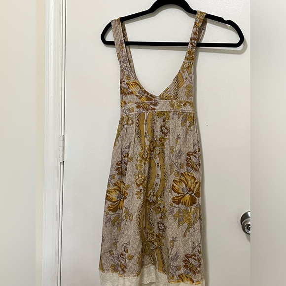 Free People Dresses & Skirts - FREE PEOPLE Dress Muted Gold Floral
Boho size 2